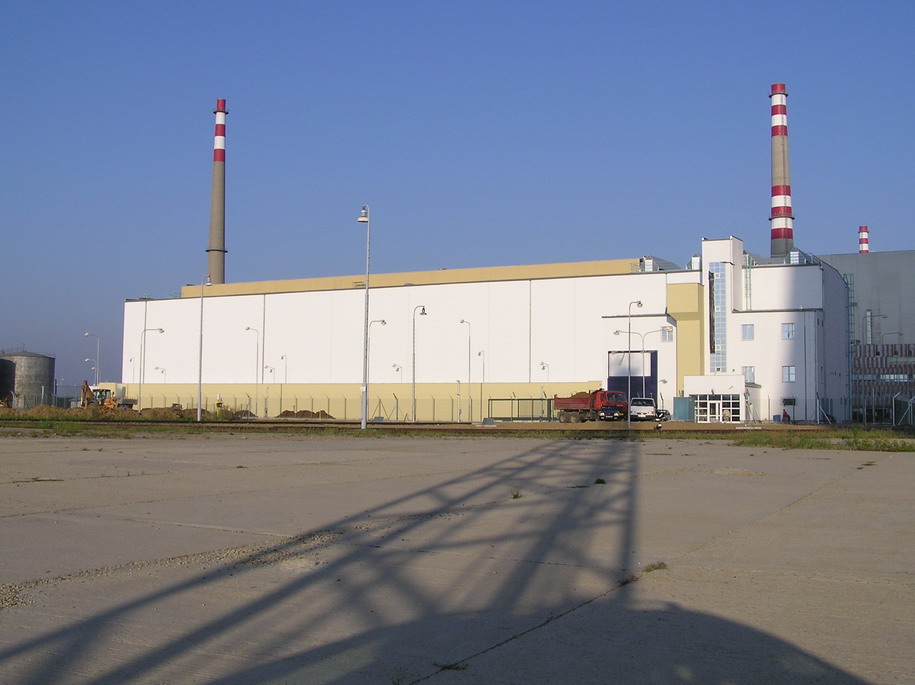 Spent fuel storage facility